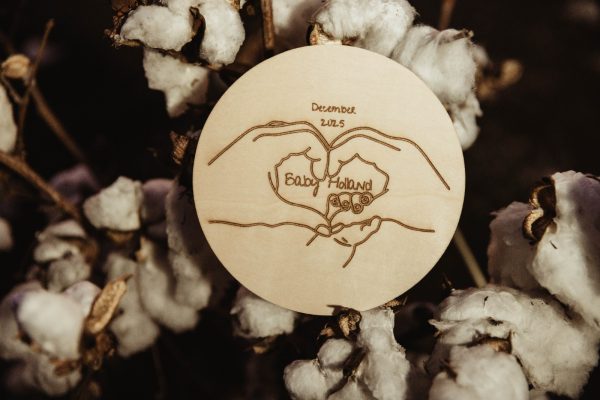 WhatsApp Image 2025-08-20 at 15.58.53_fea41044 Heart-Shaped Hands Baby Plaque – "December 2025, Baby Holland"